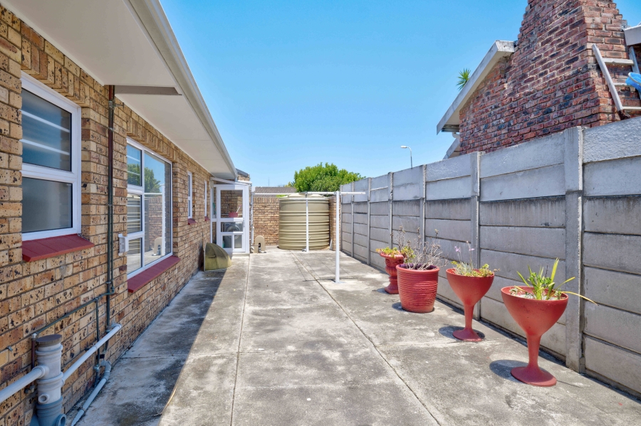 3 Bedroom Property for Sale in Sherwood Eastern Cape